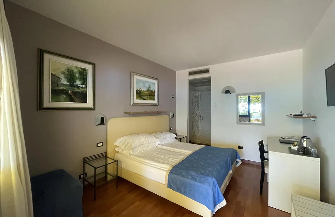 Hotel Villa Carlotta-1